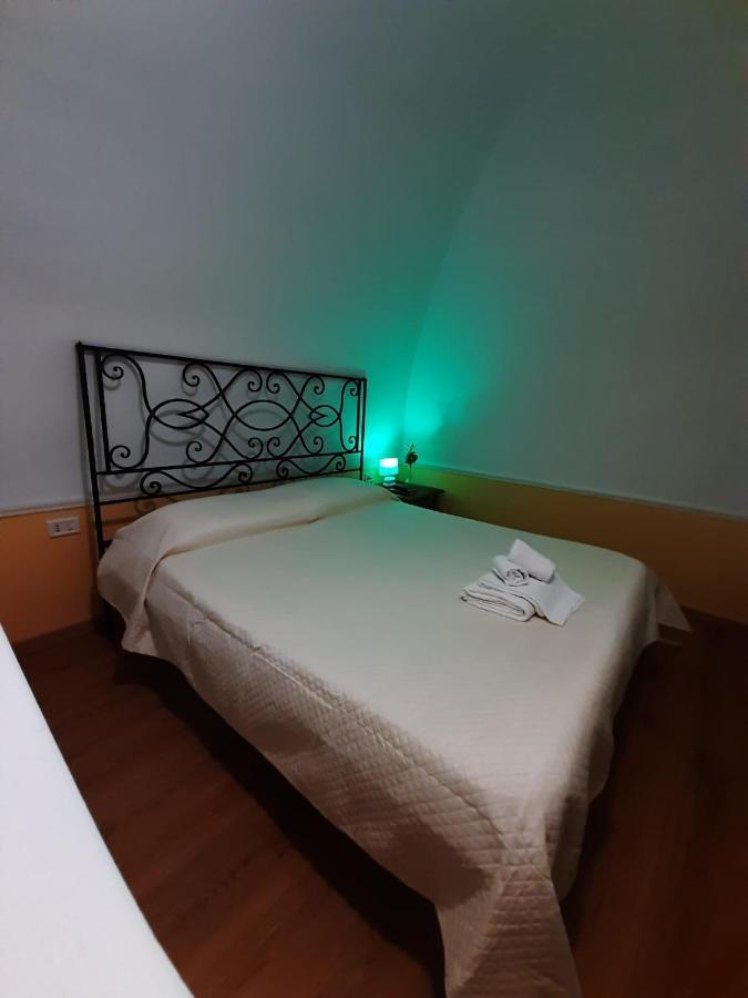 Holiday House Nel Cuore Di Bari Dış mekan fotoğraf