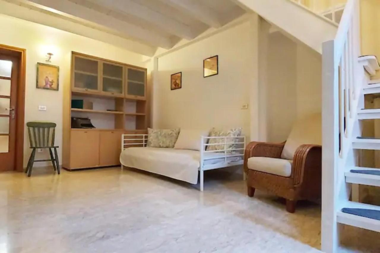 Holiday House Nel Cuore Di Bari Dış mekan fotoğraf